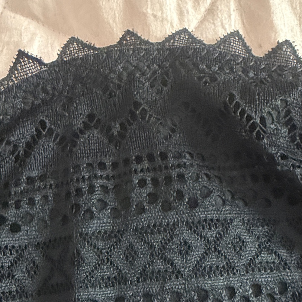 2 Elegant Lace Bralettes in Cream and Black, Like New - Picture 13 of 15